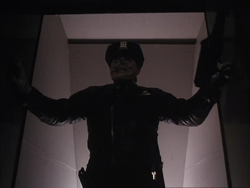 maniaccop2-3.jpg