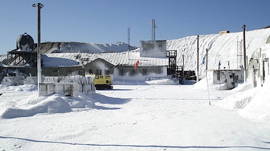 the-thing-norwegian-camp.jpg